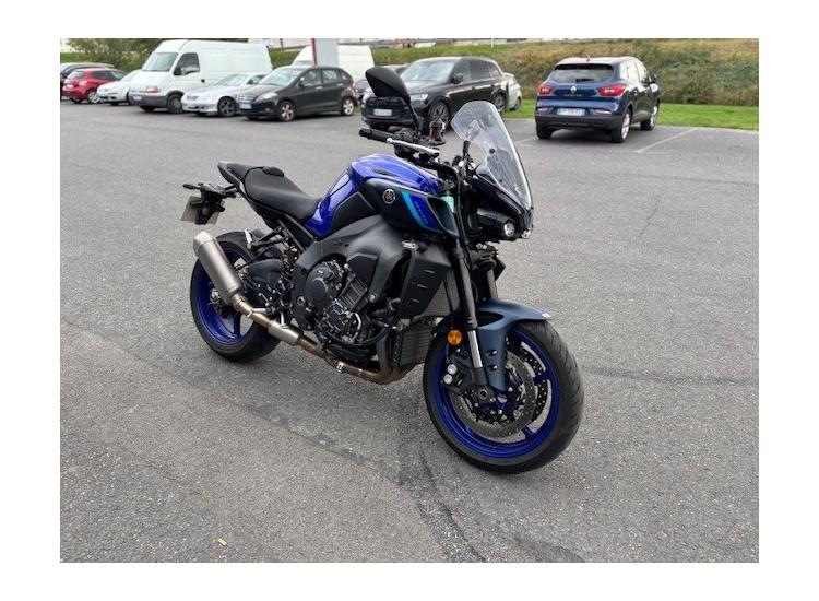 YAMAHA MT-10