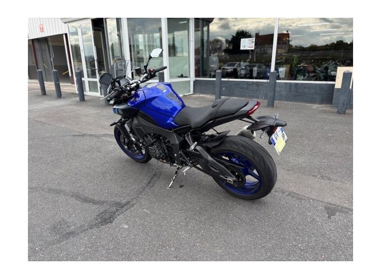 YAMAHA MT-10